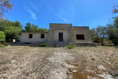 Villa allo stato rustico a Casarano